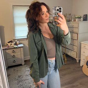 ROCK & REPUBLIC green button down shirt size M